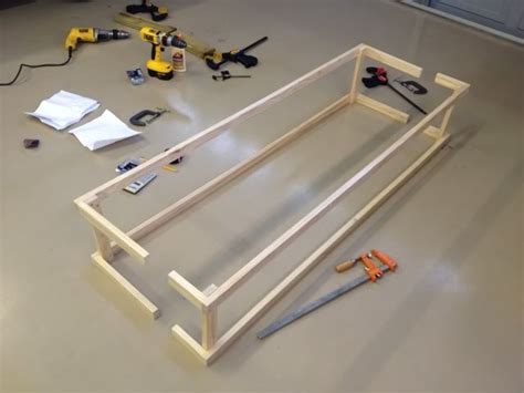 This was built based on plans from the linked website (i didn't design it, just used it). DIY Canopy Build for a 100 Gallon Aquarium - Aquaholic
