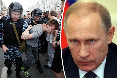 Russia Protest Eruption Of Violence In Moscow As Leader Of The Opposition Arrested Daily Star