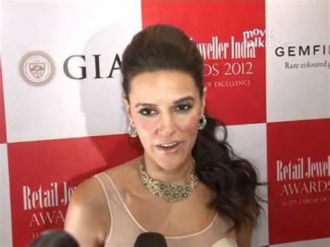 Neha Dhupia Talks About Jewellery At Retail Jewellers India Award Video Dailymotion