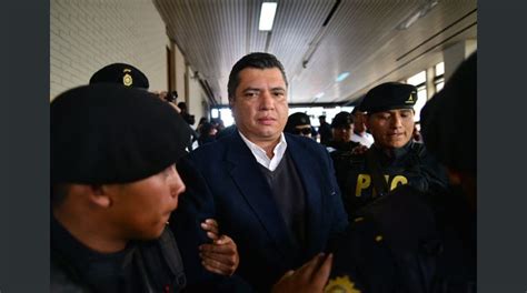 arrestan a exsecretario de presidencia de guatemala por asociación ilícita el economista