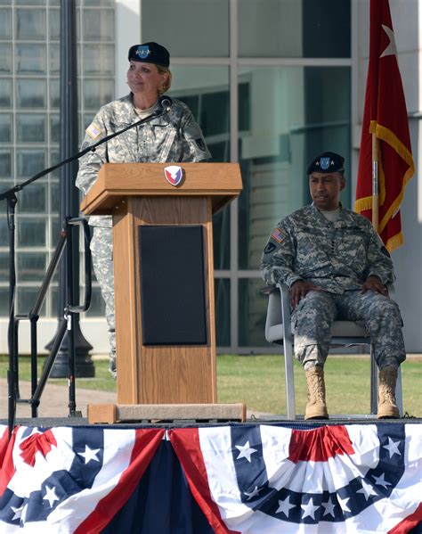 Amc Welcomes New Deputy Commanding General Article The