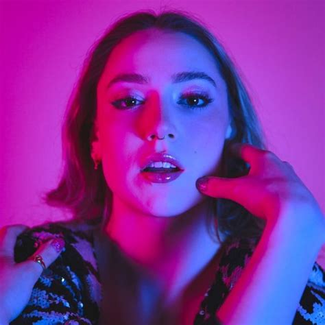 olivia rose barrell livibeee on threads