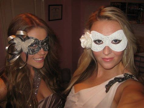 Beautiful Party Girls Wearing Masquerade Mask Mask Girl Mask