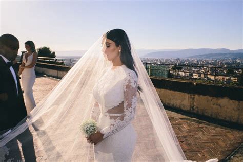 We did not find results for: Kim Kardashian wedding photos | Kim kardashian wedding ...