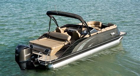 Qx Swingback Fiberglass Pontoon Boats By Bennington Luxury Pontoon