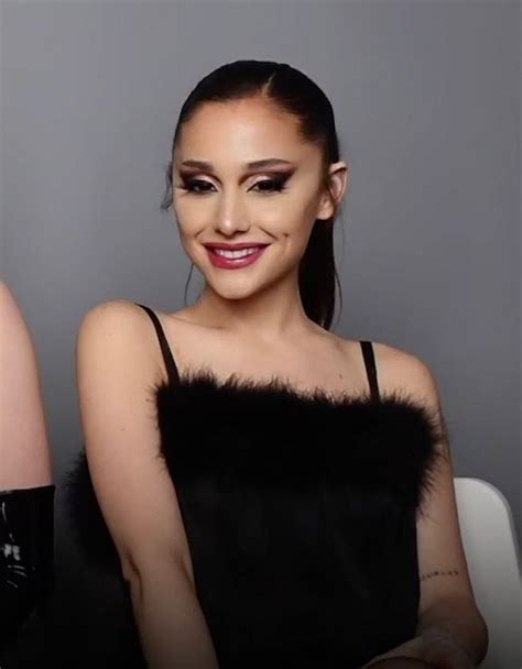 Ariana Grande Has Great Dimples Arianagrandesface