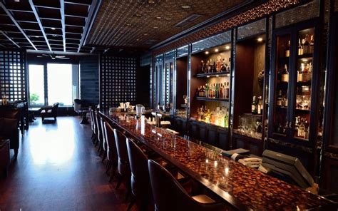 Finishing Post Sophisticated Bar At Crowne Plaza Hotel Bangkok Asia