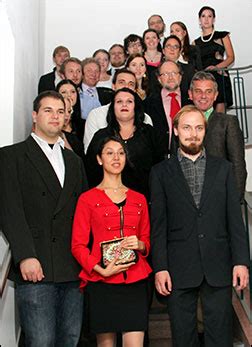 • zwei stationen, von denen eine beschützend behandeln kann. kbo-Klinikum - Kompass Taufkirchen (Vils)