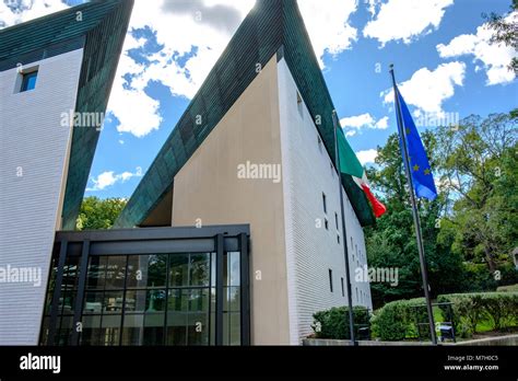 Embassy Of Italy Dc Hi Res Stock Photography And Images Alamy