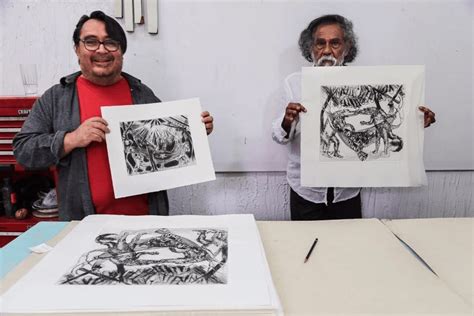 Francisco toledo es sin duda un maravilloso artista plástico mexicano, y vale la pena dar un paseo por su obra para entender su técnica, intereses y talento. El pintor Francisco Toledo realiza y grabados para la ...