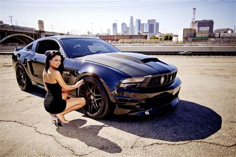 hot girls on cars beautiful women on beautiful cars ford mustang girls the best of the internet