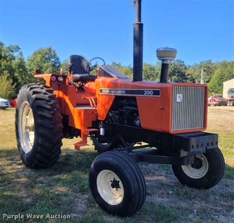 1974 Allis Chalmers 200 Tractor In West Plains Mo Item Ln9595 Sold