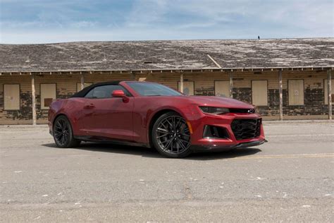 2019 Chevy Camaro Zl1 Convertible Review A Topless Thrill Ride Cnet