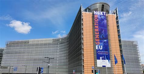 The european union (eu) consists of a group of countries that acts as one economic unit in the world economy. The EU Coronavirus Recovery: Between Political Realities ...