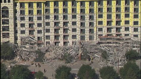 Photos Scaffolding Collapse Near Minute Maid Park Abc13 Houston