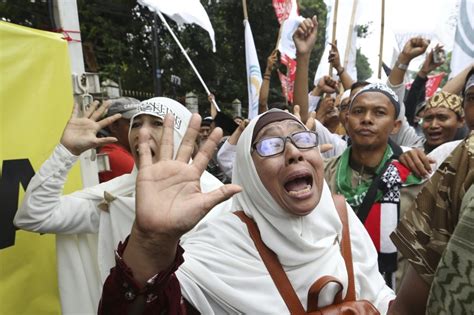 Jakarta Governor Ahok Jailed For Blasphemy Over Viral Video
