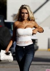 Courtney Stodden In White Tank Top And Jeans HawtCelebs