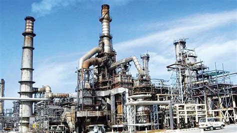 The hpcl mumbai refinery is one of the most complex refineries in the country, is constructed on an area of 321 acres. Can Indian refiners outlive the electric car revolution?