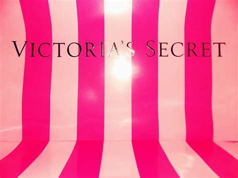 73 Victoria Secret Wallpaper On Wallpapersafari