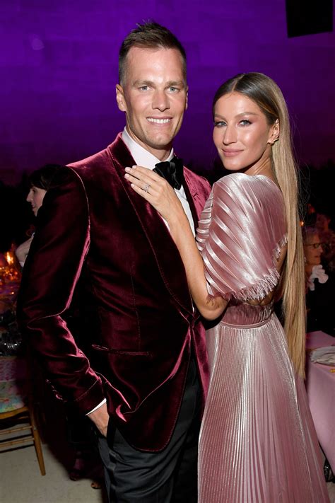 Gisele Bündchen Comments On Ex Tom Bradys Instagram Post Following Divorce—see Pic Glamour