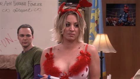 Big Bang Theory Penny Amy S Blanket On Big Bang Theory Has A