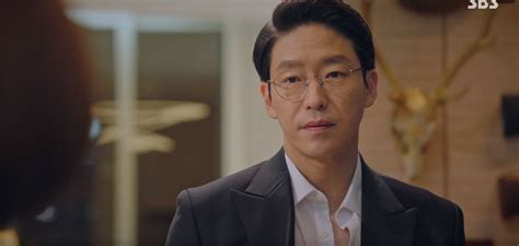 In a relationship between two people who can't see in drama it's just a joke. 펜트하우스 나비문신 누구? (시즌2 등장인물) - 이슈