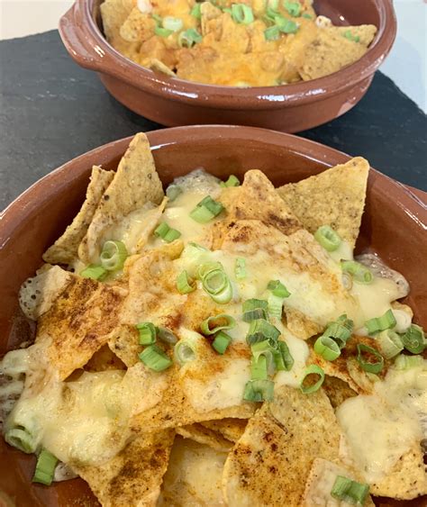 Nachos mit Käse überbacken ideale und leckere Vorspeise