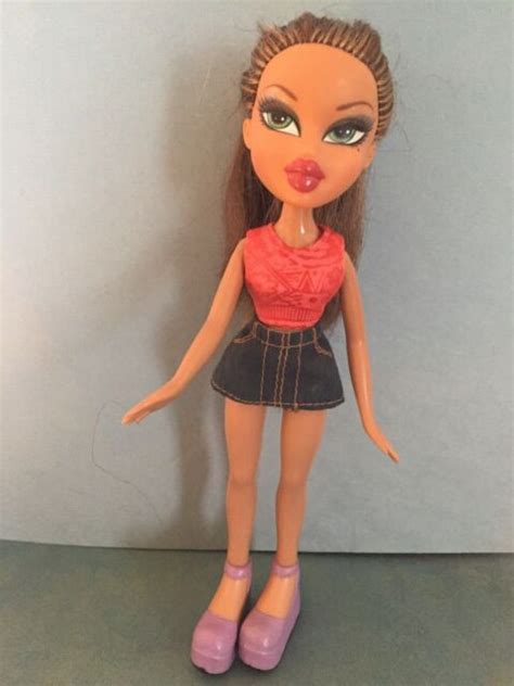 Bratz Brunette Girl Doll Fully Dressed Excellent 2 O 3 Ebay