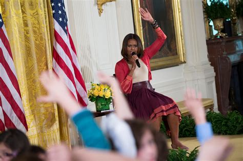 Girl Hands Michelle Obama Her Fathers Résumé