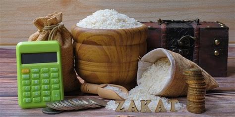 Oleh karena itu, kamu harus menyenangkan fakir miskin dan anak. Kapan Waktu Diperbolehkan Zakat Fitrah di Ramadhan 2021 ...