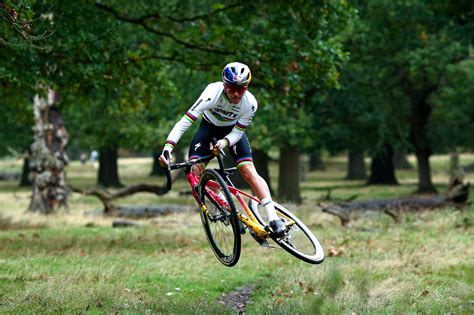 Uci world u23 cyclosross champion 2017, uci world u19 time trial champion and european u18 cyclocross champion 2017. Tom Pidcock relaunches cyclocross team under new name ...
