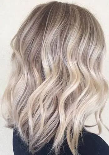Unforgettable Ash Blonde Hair Looks That Are Trendy This Year