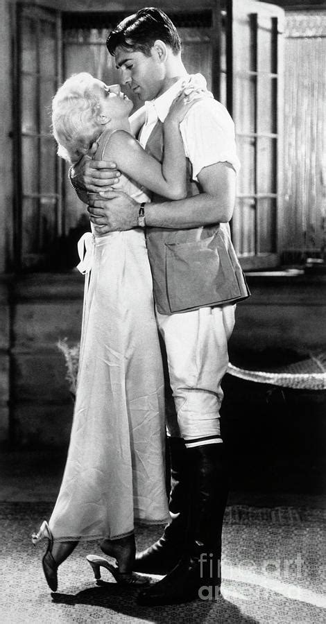 Clark Gable And Jean Harlow Embracing By Bettmann
