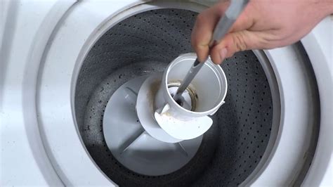 Agitators are tall vertical spindles, vaned or finned, in the center of the washer. How to remove the spinner in a washing machine, MISHKANET.COM
