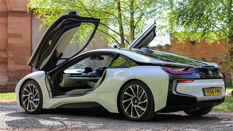 Bmw I8 Coupé Review 2017 A 21st Century Supercar Powered By Hybrid Tech
