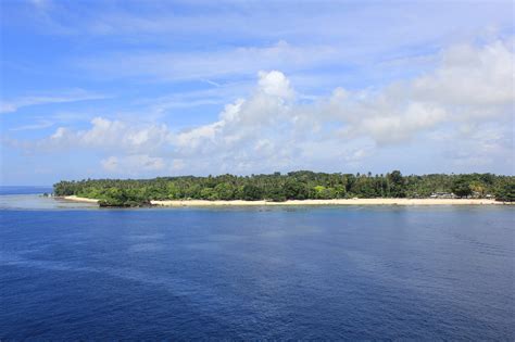 Visit Kiriwina In Papua New Guinea With Cunard