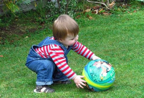 Your 12 Month Olds Throwing And Catching Skills