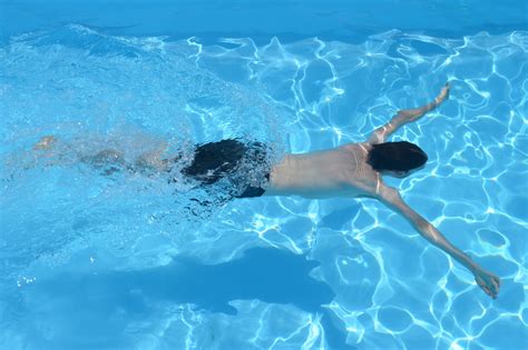 Banco de imagens mar pessoas lazer embaixo da agua piscina natação nadador mergulho