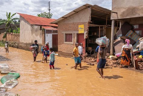 Heavy Rain Floods Kill At Least 136 In Rwanda And Uganda Tuoi Tre News