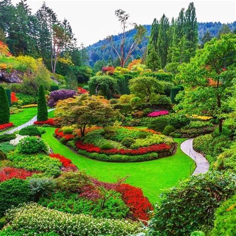 10 Of The Most Beautiful Gardens You Can Visit Around The World