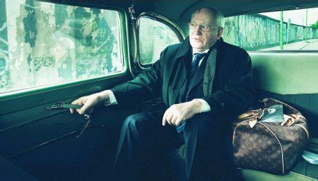 Gorbatchev qui a soufflé cette idée de mur de berlin, précise laurent janneau. Stupre et lucre en Chine - Causeur
