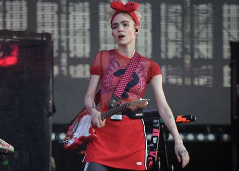 Claire elise boucher (born march 17th, 1988), better known by her stage persona and character grimes, is a canadian singer, songwriter, musician, producer, artist and music video director. Grimes - Bio, Net Worth, Affairs, Husband, Boyfriend, Age ...