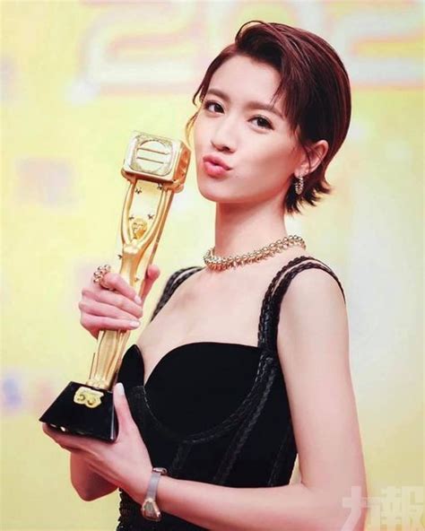 See more of 蔡思貝 sisley choi on facebook. 獲封無綫視后受網民質疑 蔡思貝疑為兩極意見出聲 - 澳門力報官網