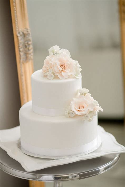 25 Amazing All White Wedding Cakes White Wedding Cakes