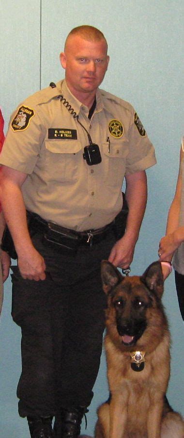 Allegan County Sheriff Gets New Police Dog Etto With Companys