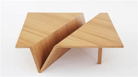 Depending on the style, ottomans can easily perform a variety of functions. 14 Stunning Multi-functional Coffee Tables | Home Design Lover