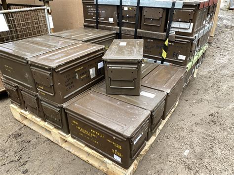 Ex British Army Large Metal Storage Ammo Box Tin Heavy Duty Military Toolbox Ebay