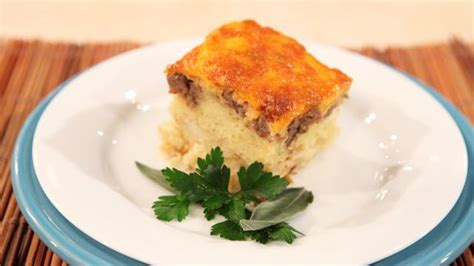 Crecipe.com deliver fine selection of quality breakfast casserole | paula deen | food network recipes equipped with ratings, reviews and mixing tips. Celeb Recipes: Paula Deen Makes Hash Brown Casserole Video ...