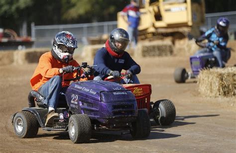 Photo Gallery National Championship Lawn Mower Races At Fredericksburg