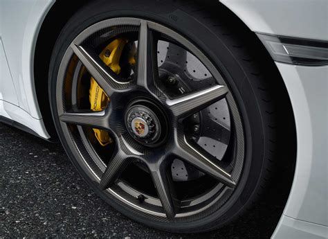 Porsches 20 Inch Carbon Wheels Now Available For 911 Turbo Autodevot